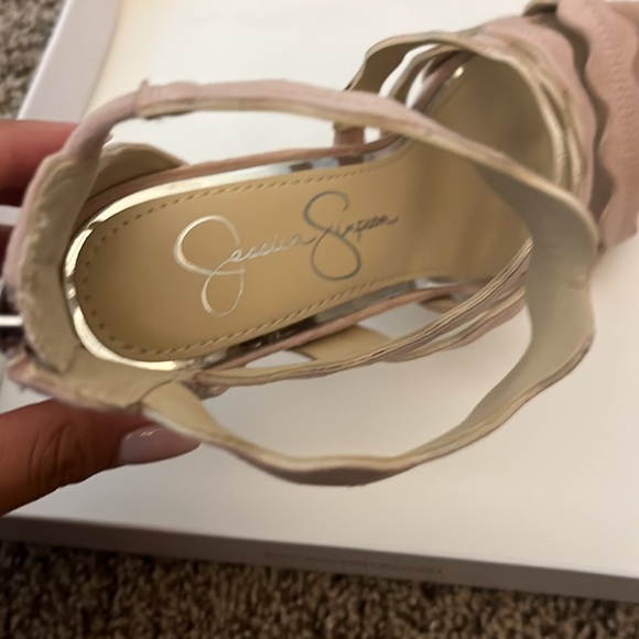 Jessica Simpson heels, blush pink, thin heel, 3 inch heel, worn once, size 7.5 - Picture 7 of 11